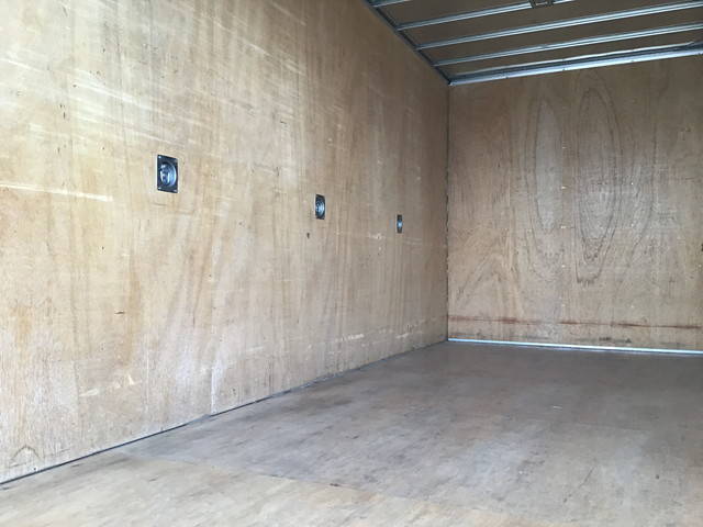 いすゞエルフアルミバン小型（2t・3t）[写真13]