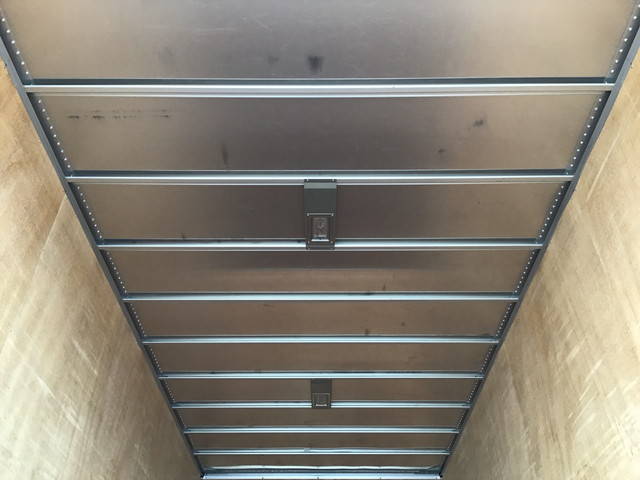 いすゞエルフアルミバン小型（2t・3t）[写真16]