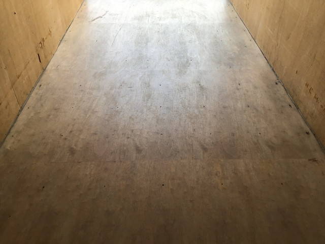 いすゞエルフアルミバン小型（2t・3t）[写真17]