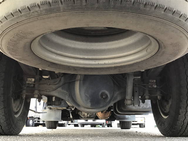 いすゞエルフアルミバン小型（2t・3t）[写真23]