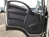 いすゞエルフアルミバン小型（2t・3t）[写真28]