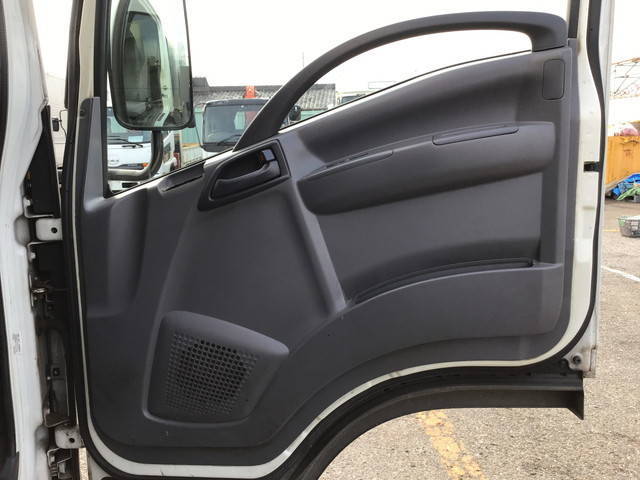 いすゞエルフアルミバン小型（2t・3t）[写真29]