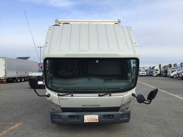 いすゞエルフアルミバン小型（2t・3t）[写真08]