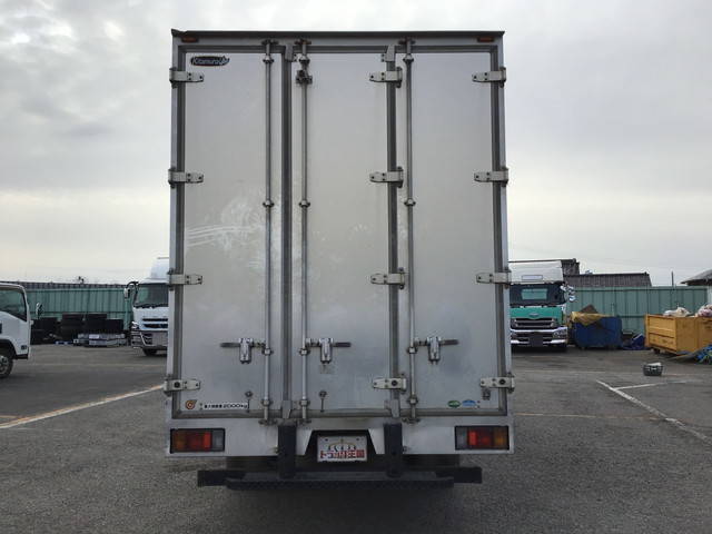 いすゞエルフアルミバン小型（2t・3t）[写真09]