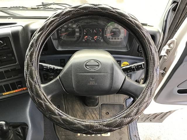 日野プロフィアセルフクレーン4段大型（10t）[写真38]