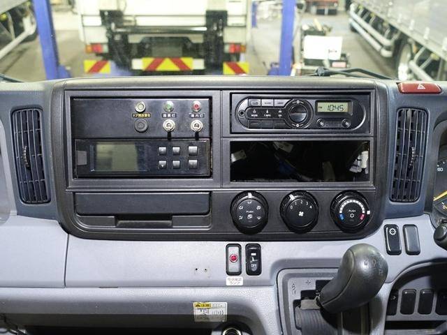 三菱ふそうキャンター冷凍車（冷蔵車）小型（2t・3t）[写真23]