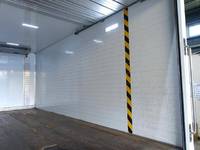 三菱ふそうキャンター冷凍車（冷蔵車）小型（2t・3t）[写真09]