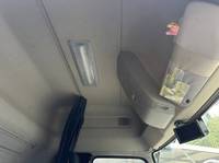 UDトラックスクオンアルミウイング大型（10t）[写真29]