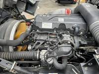 UDトラックスクオンアルミウイング大型（10t）[写真31]