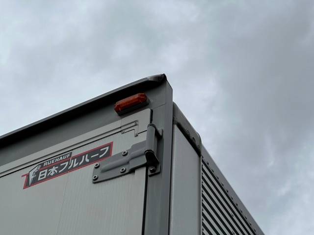 UDトラックスクオンアルミウイング大型（10t）[写真39]