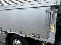 UDトラックスクオンアルミウイング大型（10t）[写真40]