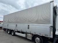 UDトラックスクオンアルミウイング大型（10t）[写真06]