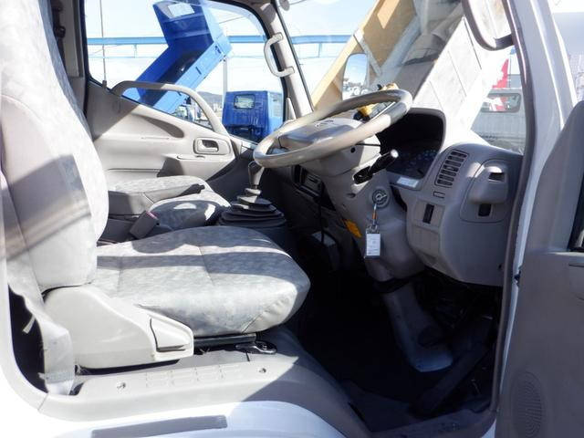 日野デュトロコンテナ専用車小型（2t・3t）[写真23]