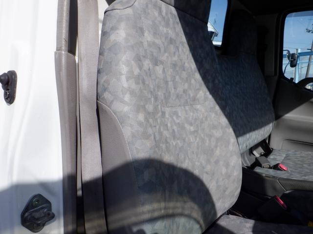 日野デュトロコンテナ専用車小型（2t・3t）[写真25]