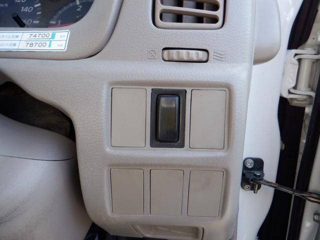 日野デュトロコンテナ専用車小型（2t・3t）[写真26]