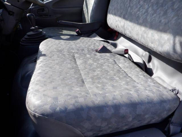 日野デュトロコンテナ専用車小型（2t・3t）[写真34]