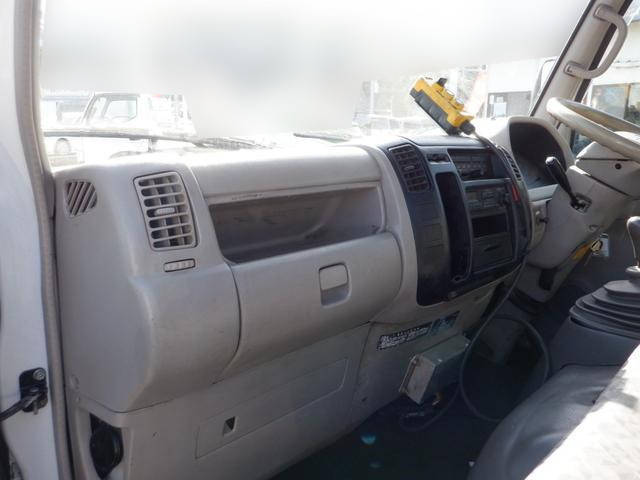 日野デュトロコンテナ専用車小型（2t・3t）[写真36]