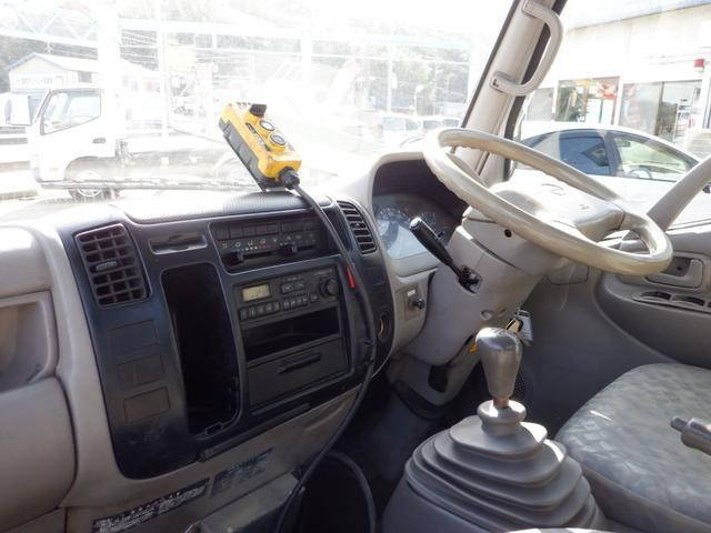 日野デュトロコンテナ専用車小型（2t・3t）[写真37]