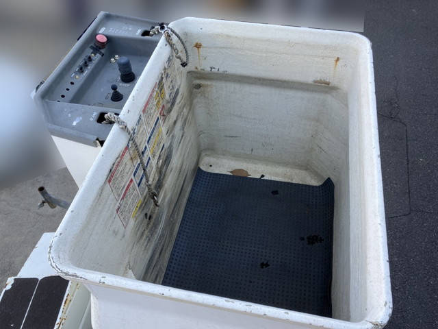 三菱ふそうキャンター高所作業車小型（2t・3t）[写真17]