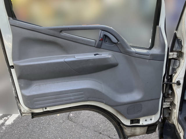 三菱ふそうキャンター高所作業車小型（2t・3t）[写真26]