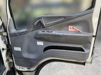 三菱ふそうキャンター高所作業車小型（2t・3t）[写真27]