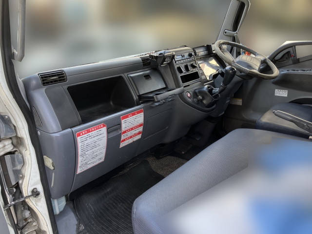 三菱ふそうキャンター高所作業車小型（2t・3t）[写真30]