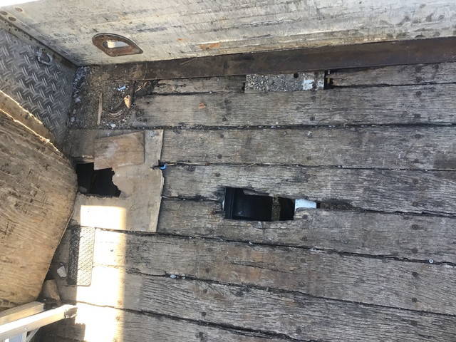 日野レンジャークレーン4段増トン（6t・8t）[写真09]