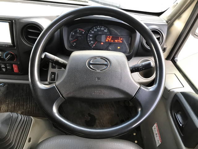 日野デュトロクレーン4段小型（2t・3t）[写真31]