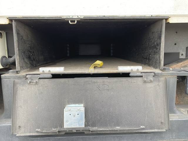 日野デュトロ高所作業車小型（2t・3t）[写真17]