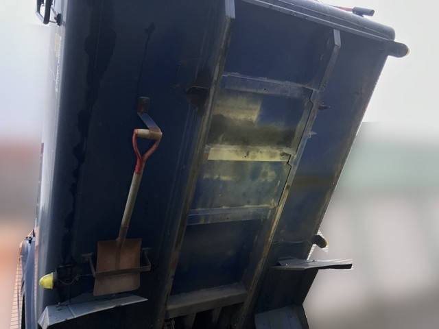 いすゞエルフパッカー車（塵芥車）小型（2t・3t）[写真18]