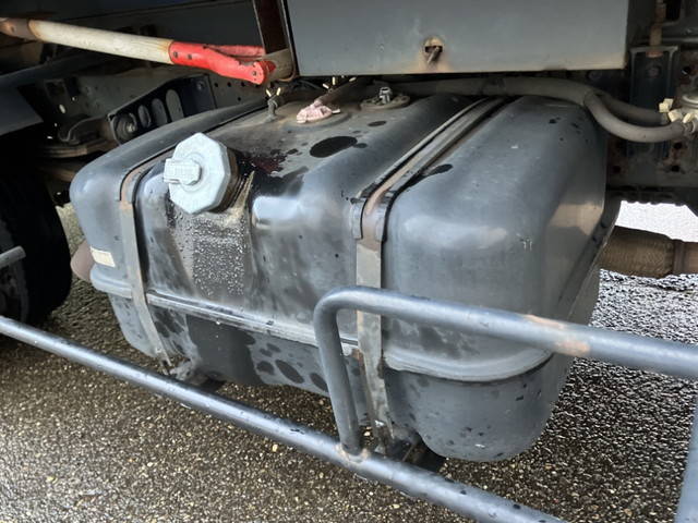 いすゞエルフパッカー車（塵芥車）小型（2t・3t）[写真22]