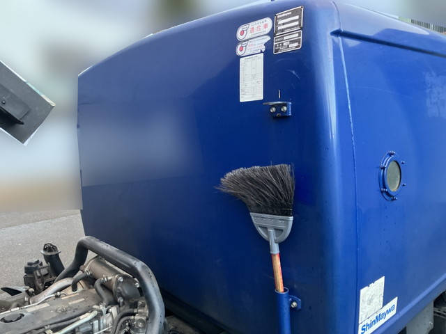 いすゞエルフパッカー車（塵芥車）小型（2t・3t）[写真07]