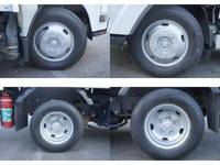 いすゞエルフ平ボディ小型（2t・3t）[写真11]