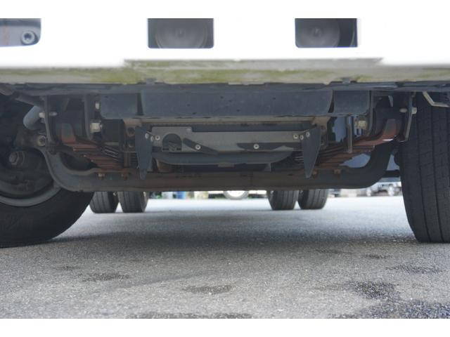 いすゞエルフ平ボディ小型（2t・3t）[写真09]