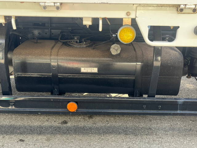 三菱ふそうキャンタークレーン4段小型（2t・3t）[写真22]