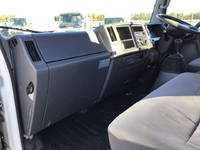 いすゞエルフ平ボディ小型（2t・3t）[写真26]