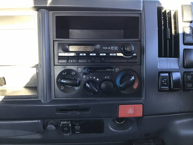 いすゞエルフ平ボディ小型（2t・3t）[写真31]