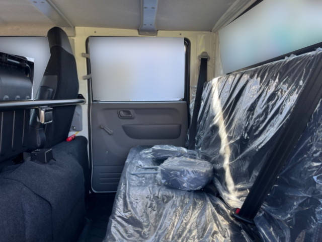 三菱ふそうキャンターダブルキャブ（Wキャブ）小型（2t・3t）[写真20]