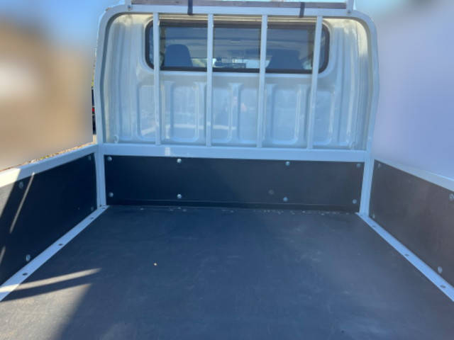 三菱ふそうキャンターダブルキャブ（Wキャブ）小型（2t・3t）[写真07]