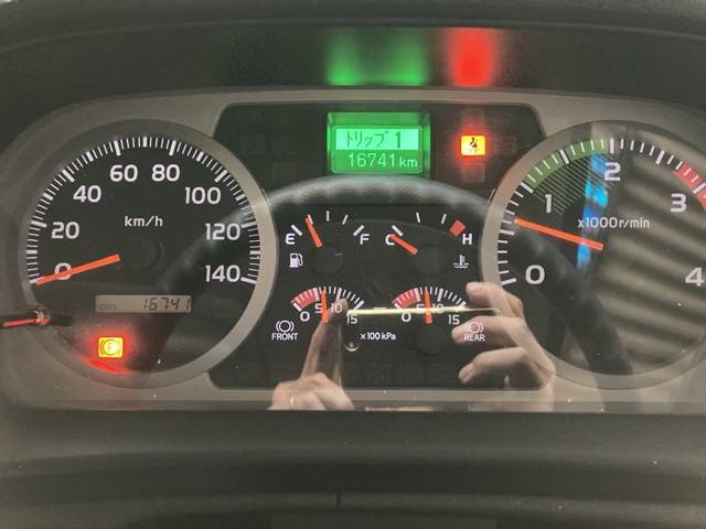 日野レンジャーアルミブロック中型（4t）[写真26]