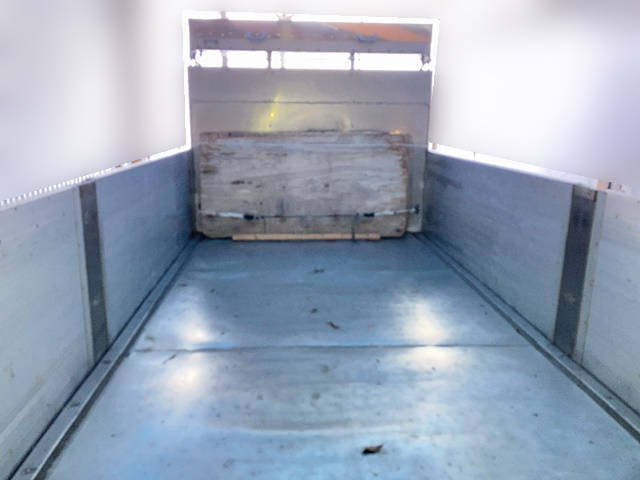 日野レンジャーアルミブロック中型（4t）[写真04]