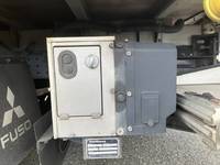 三菱ふそうキャンターアルミバン小型（2t・3t）[写真18]