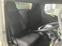 三菱ふそうキャンターアルミバン小型（2t・3t）[写真33]