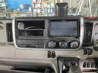 三菱ふそうキャンターアルミバン小型（2t・3t）[写真37]