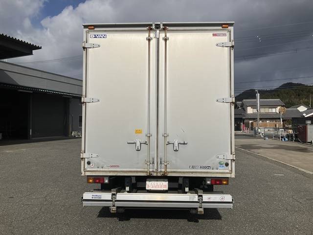 三菱ふそうキャンターアルミバン小型（2t・3t）[写真08]
