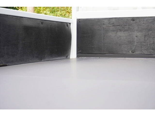 三菱ふそうキャンターダブルキャブ（Wキャブ）小型（2t・3t）[写真10]