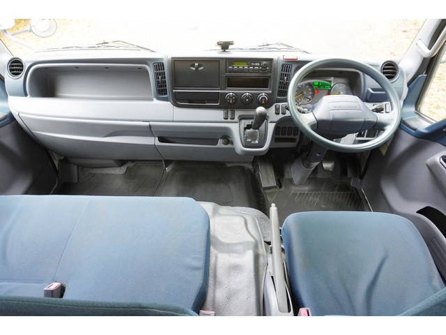 三菱ふそうキャンターダブルキャブ（Wキャブ）小型（2t・3t）[写真38]