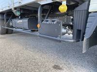 三菱ふそうキャンターアルミウイング小型（2t・3t）[写真21]