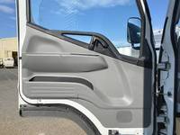 三菱ふそうキャンターアルミウイング小型（2t・3t）[写真29]