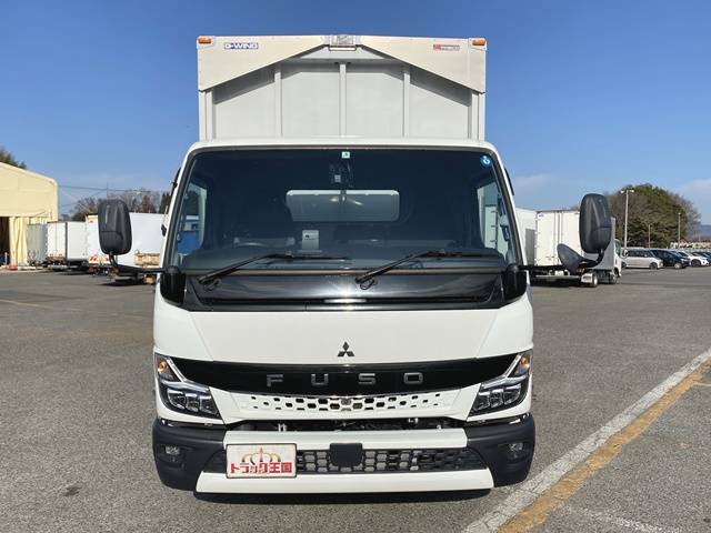 三菱ふそうキャンターアルミウイング小型（2t・3t）[写真09]